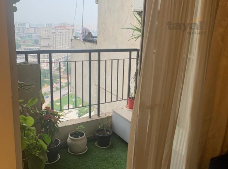 fully furnished 3bhk apartment for sale balcony