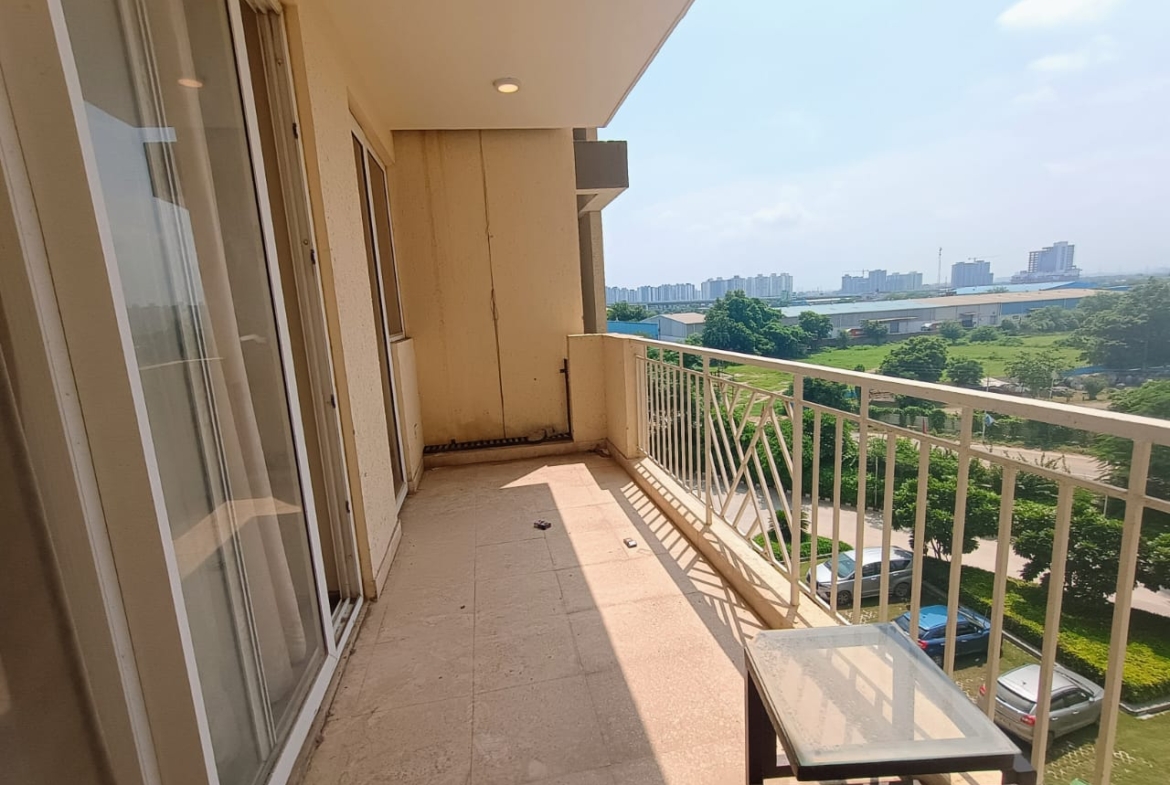 Pareena coban Sector 99A Dwarka Expressway balcony