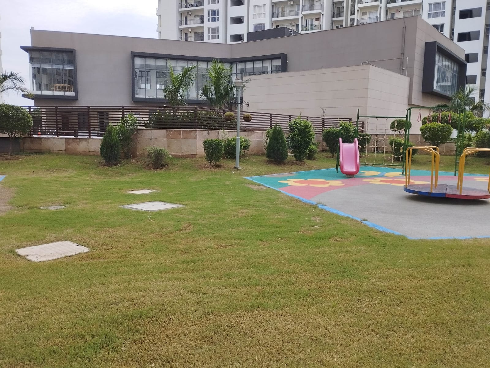 3BHK for sale in Umang Winter Hills club area