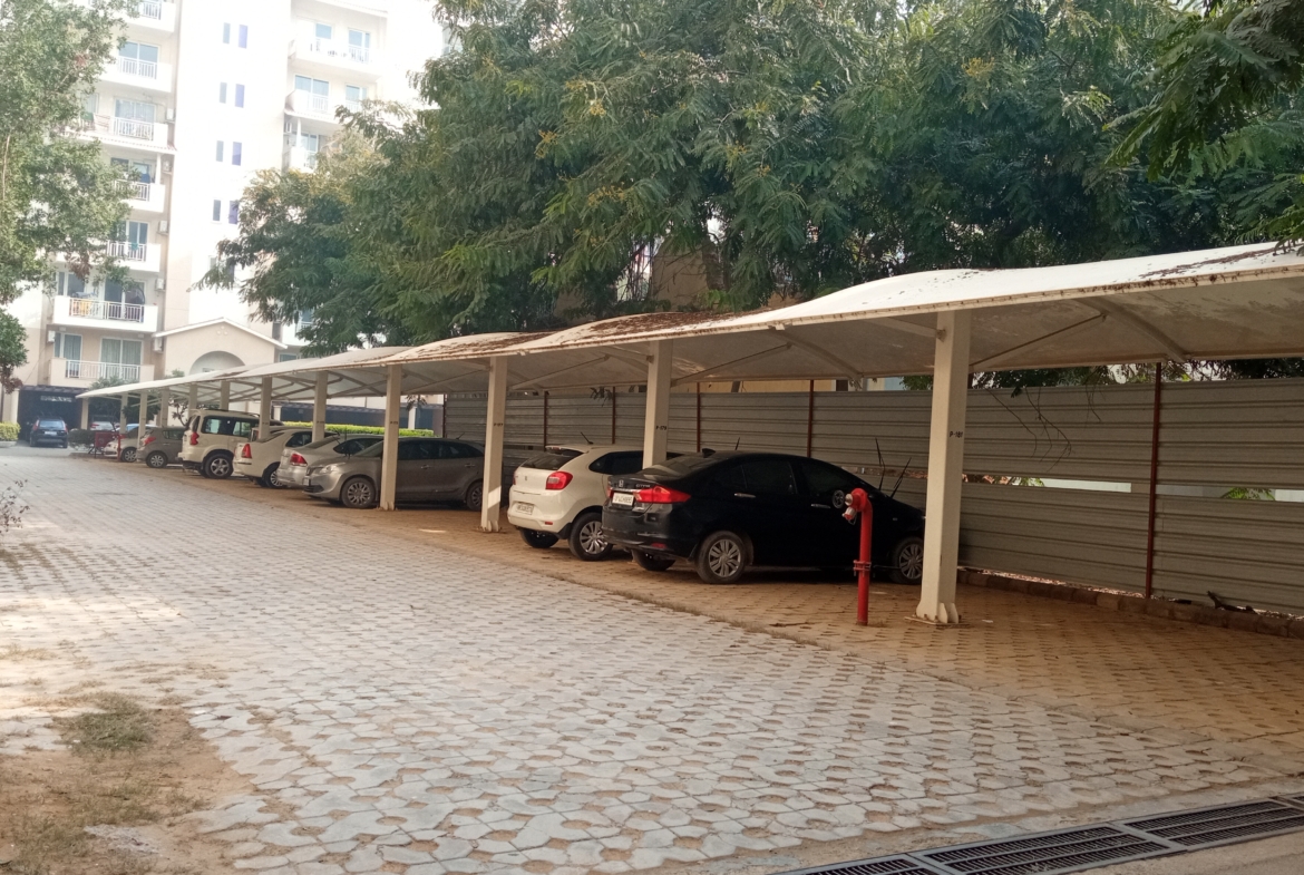 Emaar Palm Hills Sector 77 Gurgaon car parking bay