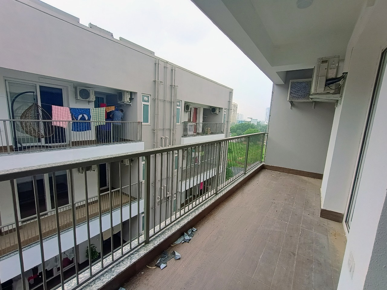 dlf garden city floors rear balcony